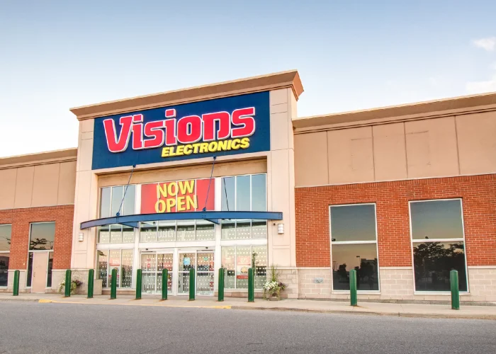 Woodhill Centre, Brampton – Visions Electronics storefront with Now Open banner