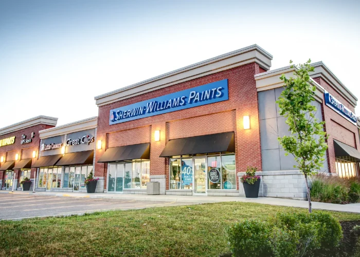 Markham Gate, Markham – brick plaza corner with Sherwin-Williams Paints storefront