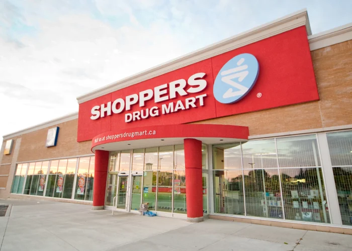 Elgin Park Dr & Toronto St S, Uxbridge – Shoppers Drug Mart storefront