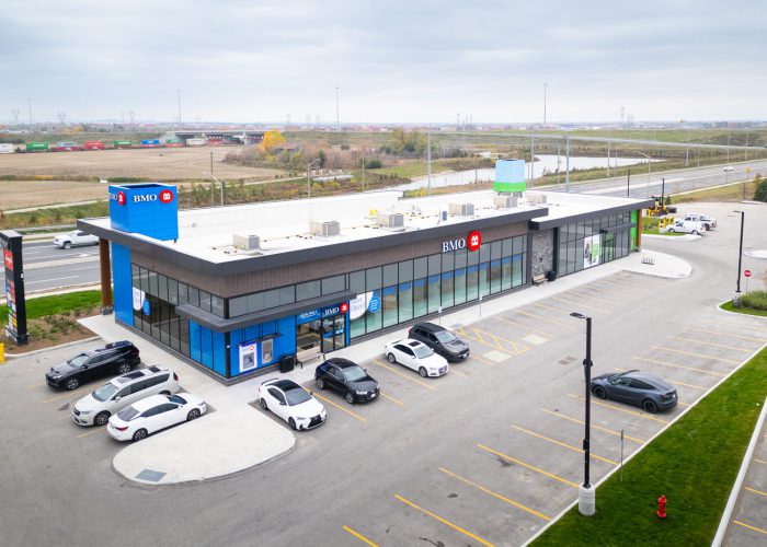 New Kleinburg Marketplace, Kleinburg – elevated view of the BMO pad building and parking