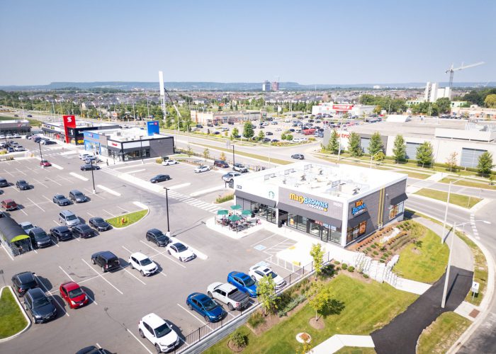 Mazmik Marketplace, Milton – elevated view of plaza pad buildings and parking lot